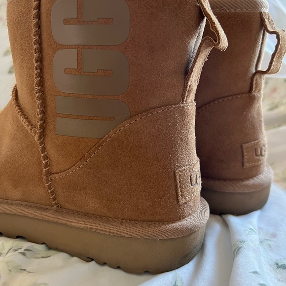 UGG SHORTIES CHESTNUT - Picture 2 of 9